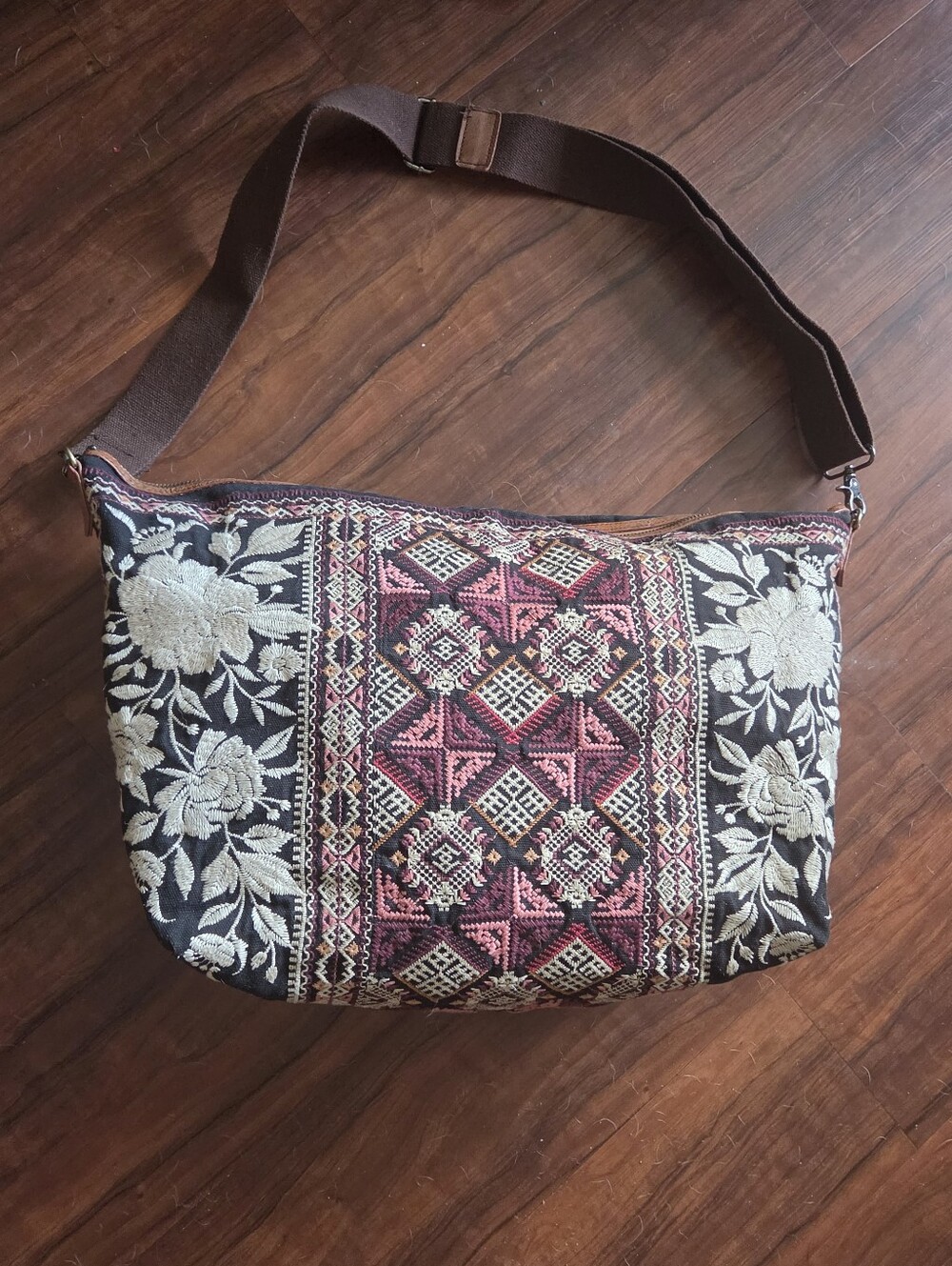 Johnny Was large Nepal boho floral geometric embroidered Boho tote bag